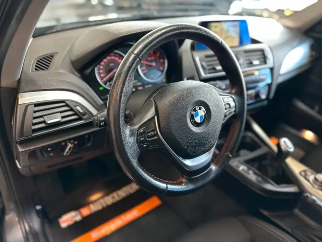 BMW 1 Series view 11