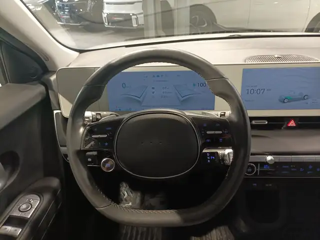 Hyundai IONIQ 5 view 10