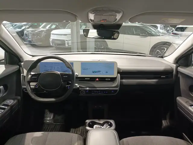 Hyundai IONIQ 5 view 9