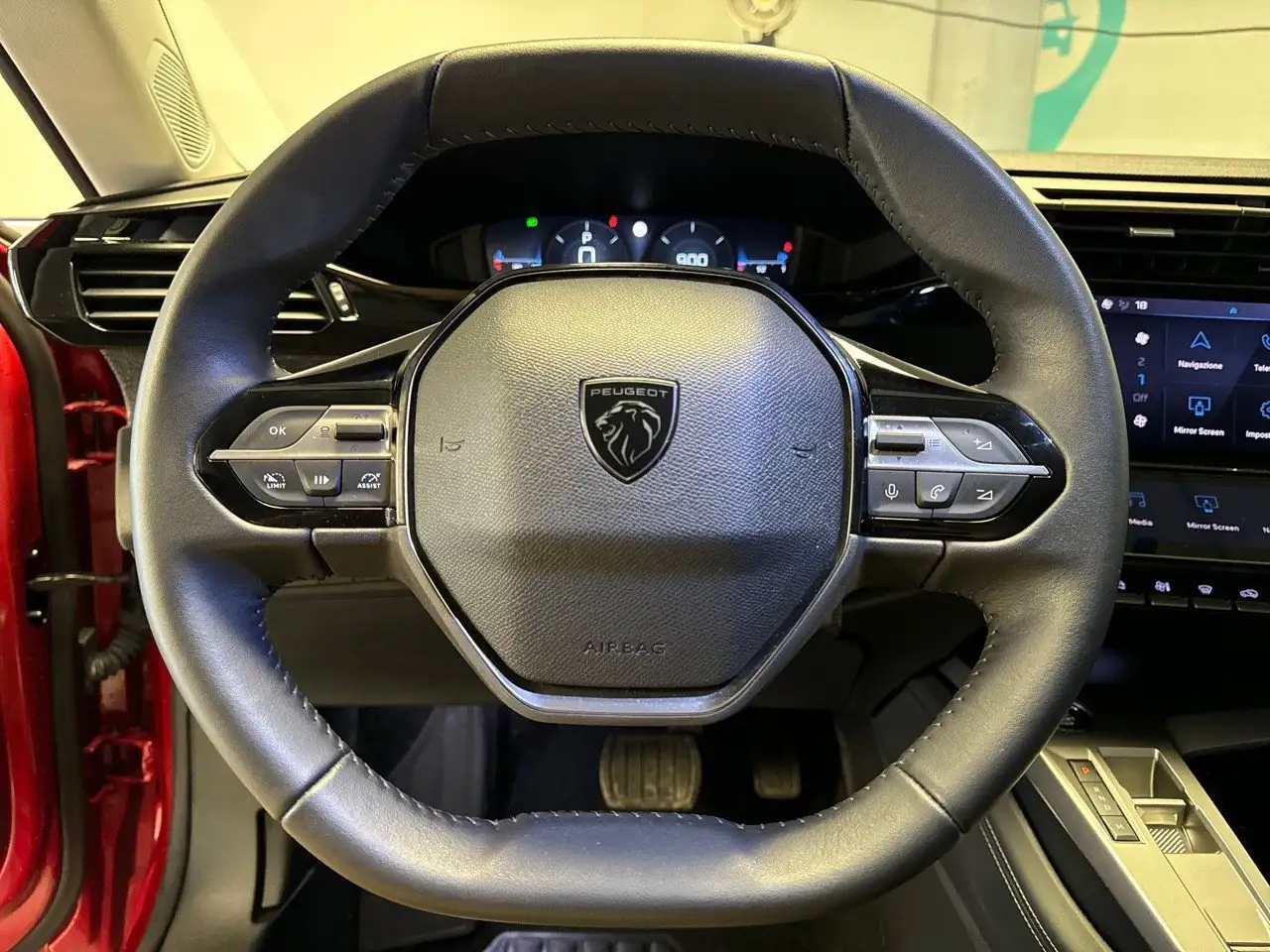 Peugeot 408 Allure Pack PureTech 130 EAT8 S&S aut. 12