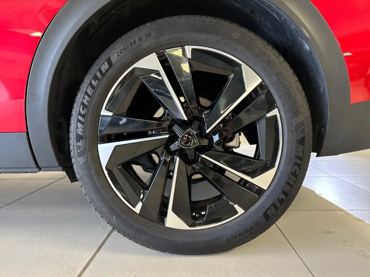Peugeot 408 Allure Pack PureTech 130 EAT8 S&S aut. 7