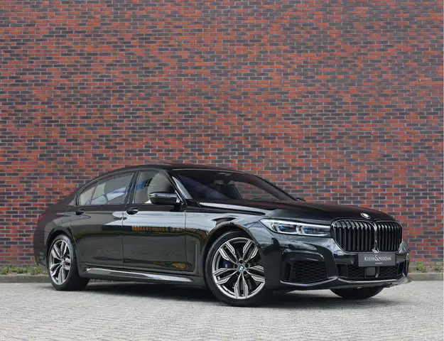 BMW 760 7-serie M760Li xDrive | Skylounge - M Driver's Pac