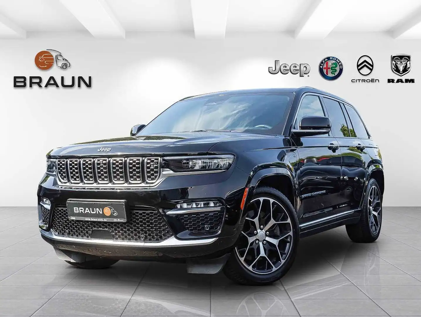 Jeep Grand Cherokee 4xe Summit Reserve MY23 Schwarz - 1