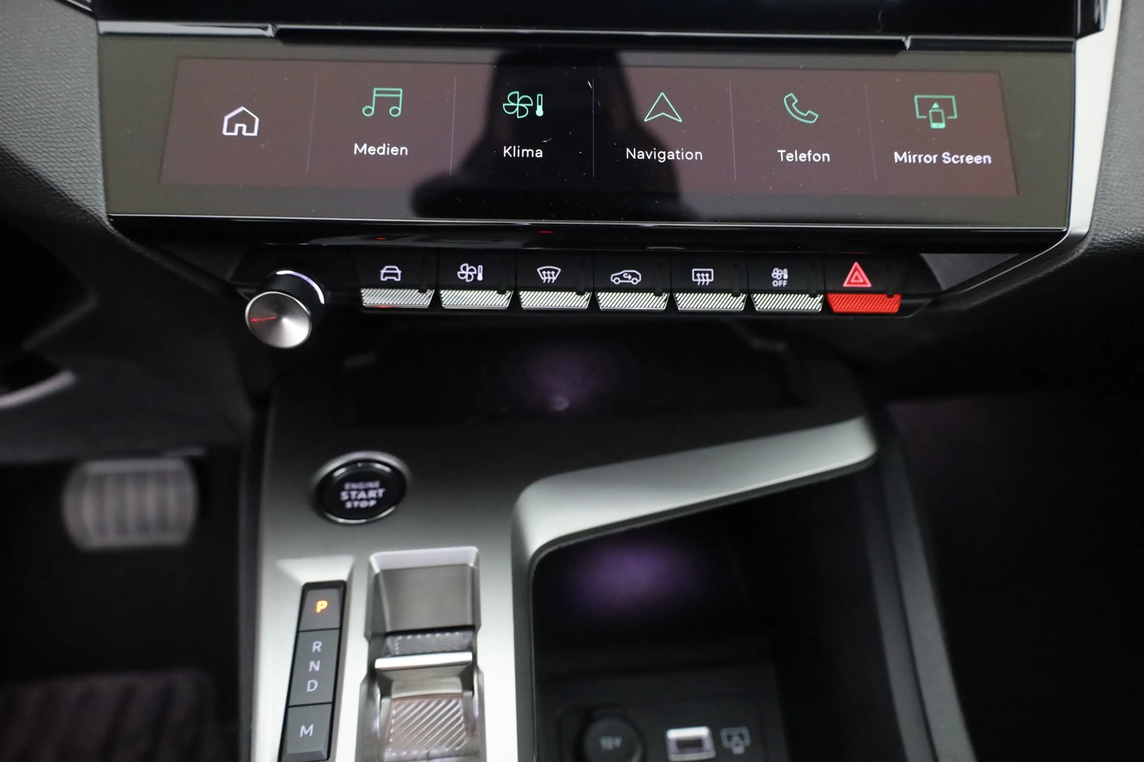 Peugeot 408 1.2 Hybrid 145 Aut. LED ACC Navi Kamera — photo 12