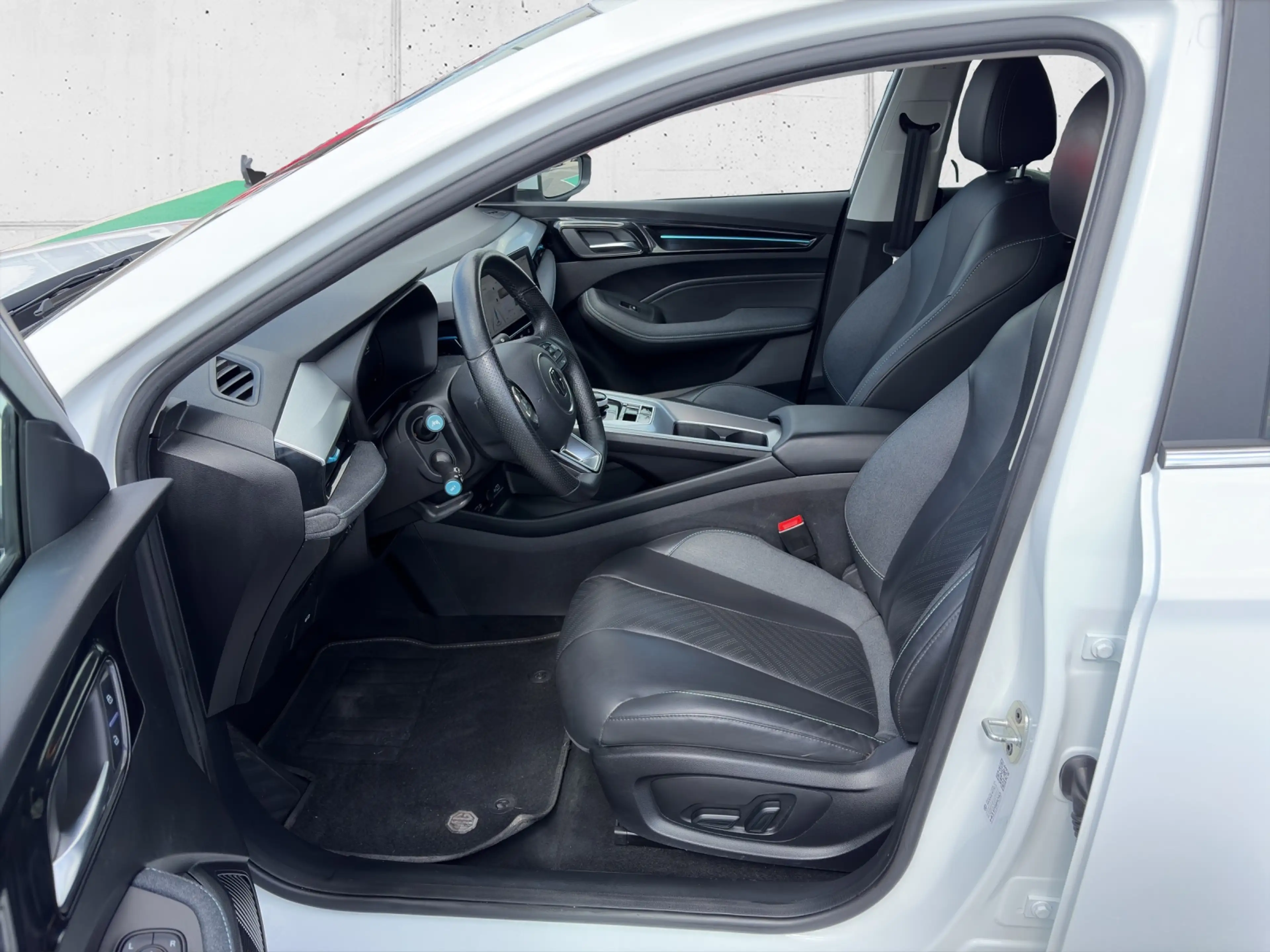 MG MG5 EV Luxury 61 kWh Maximal Range 5t. — photo 7