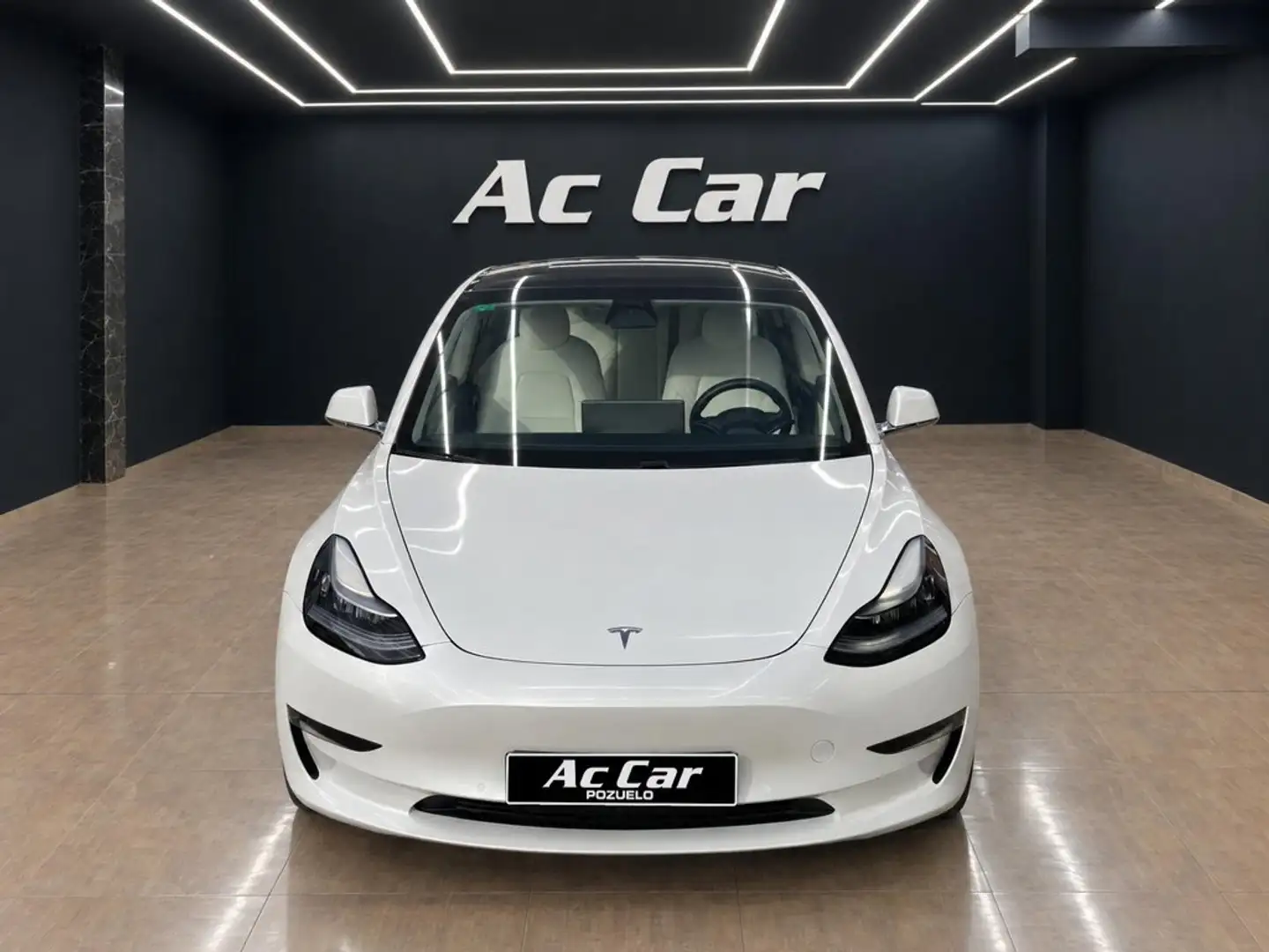 Tesla Model 3 Long Range Dual Motor Premium Interior - 2