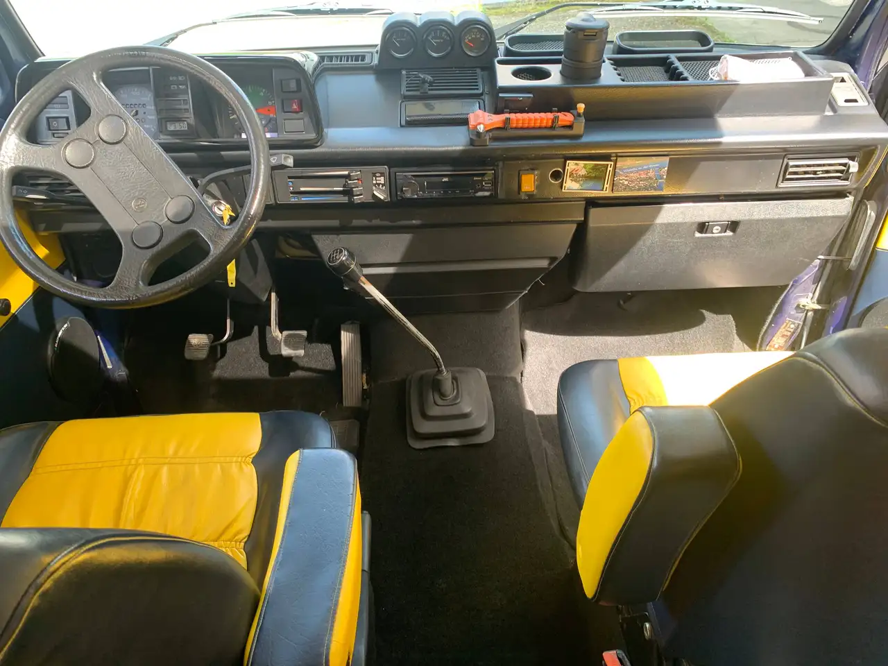 Volkswagen T4 Caravelle Einzelstück Camper mit 2 Schiebetüren, foto 7