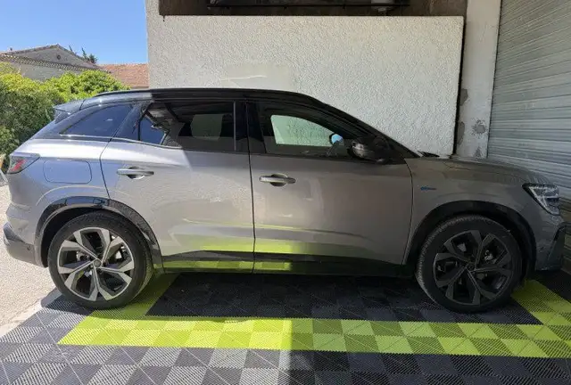 Renault Austral view 5