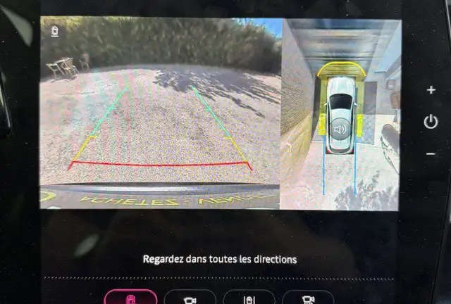 Renault Austral view 11