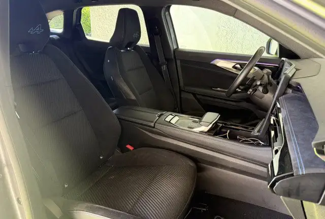 Renault Austral view 9