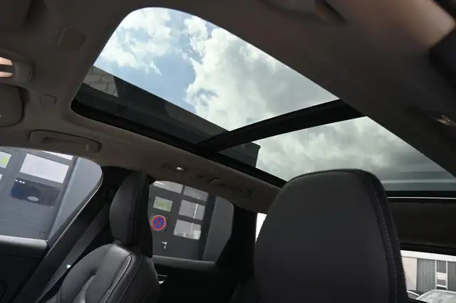 Volvo XC60 view 14