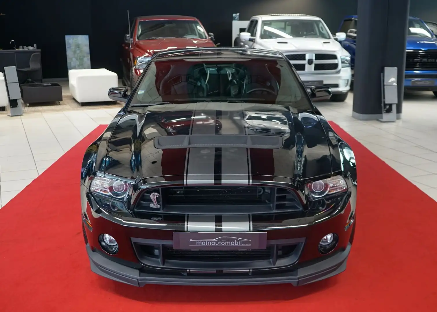 Ford Mustang Shelby GT500 SVT Track Package 19TKM crna - 2
