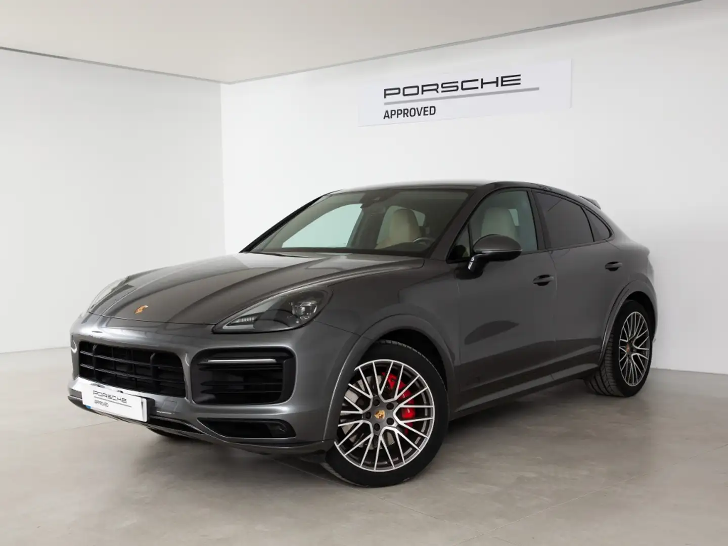Porsche Cayenne Coupé GTS Gris - 1