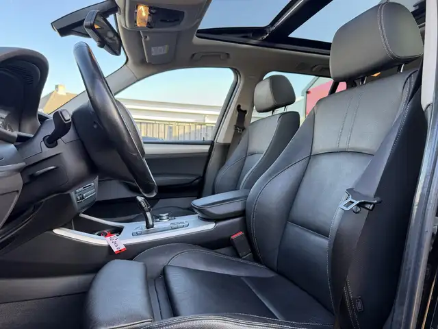 BMW X3 view 5