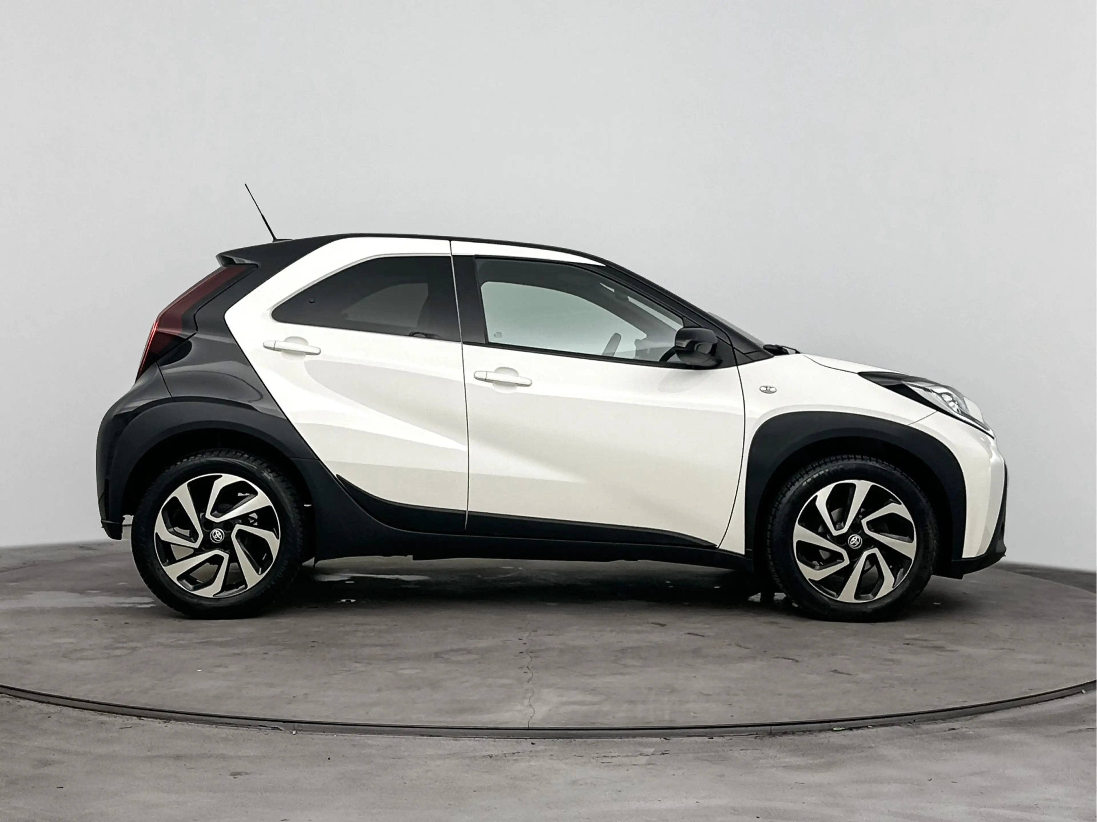 Toyota Aygo X 1.0 VVT-i S-CVT Pulse | Cruise Control Adaptief | — photo 11