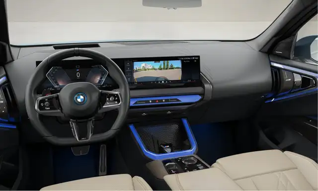 BMW X3 view 3