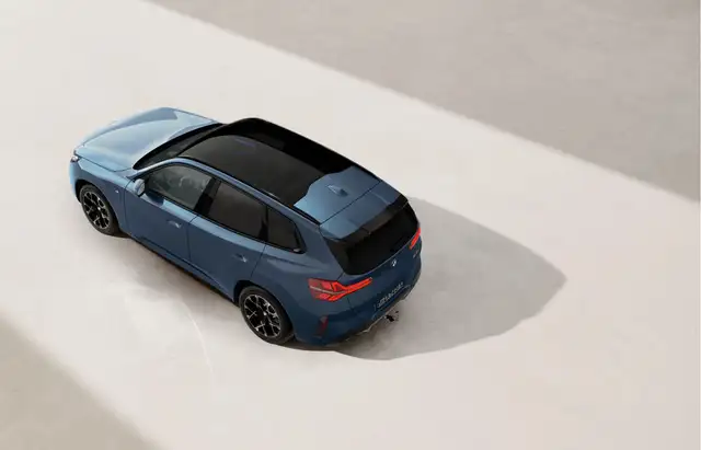 BMW X3 view 14