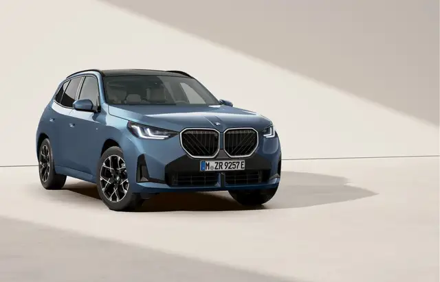 BMW X3 view 10