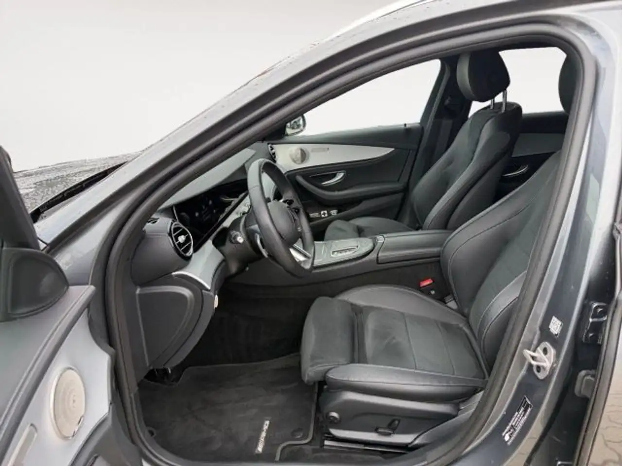 Mercedes-Benz E-Class de T 4Matic AHK;, миниатюра 10