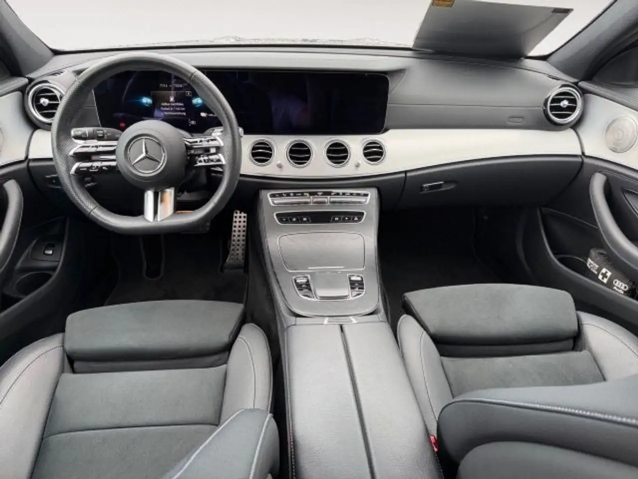 Mercedes-Benz E-Class de T 4Matic AHK;, миниатюра 11