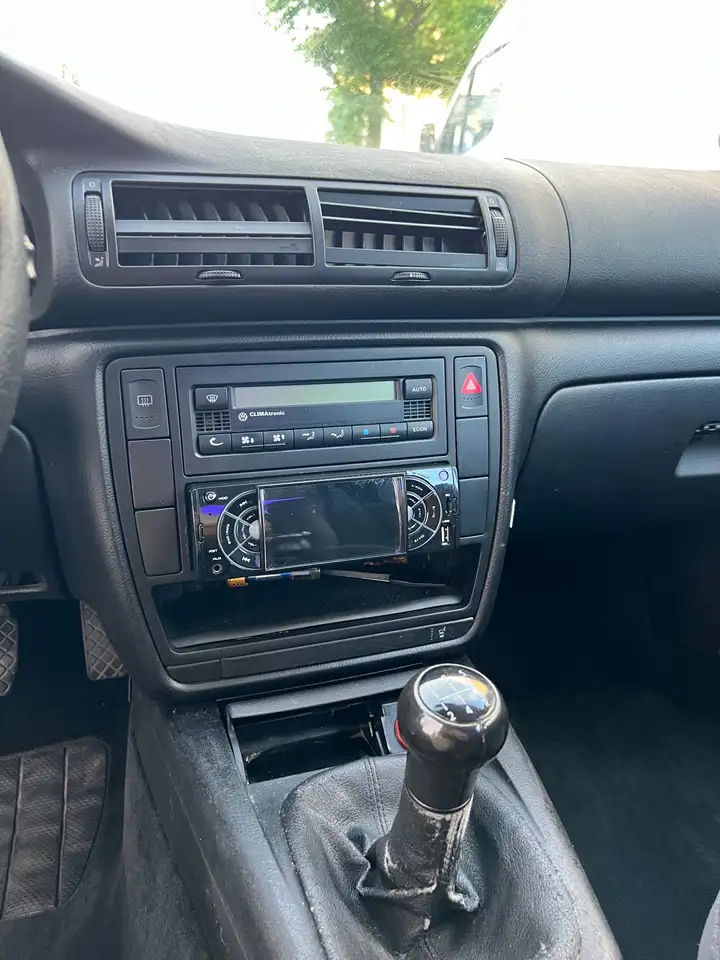 Volkswagen Passat Trend, foto 2
