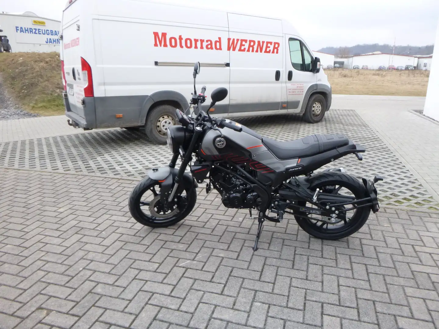 Benelli Leoncino Leoncino 125 E5 Gris - 1