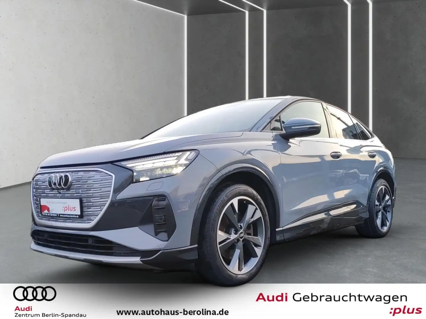 Audi Q4 e-tron 40 Adv. *MATRIX*NAV+*R-CAM* Grijs - 2