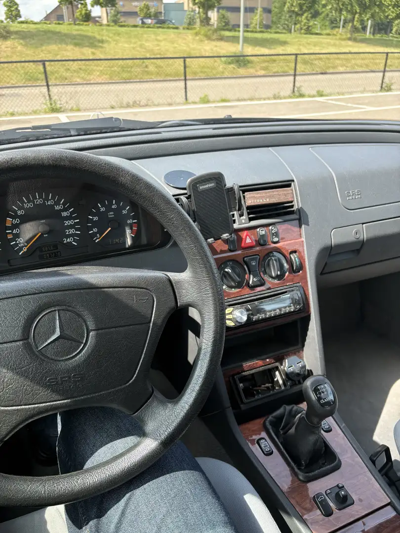 Mercedes-Benz C 180 classic Чёрный - 2