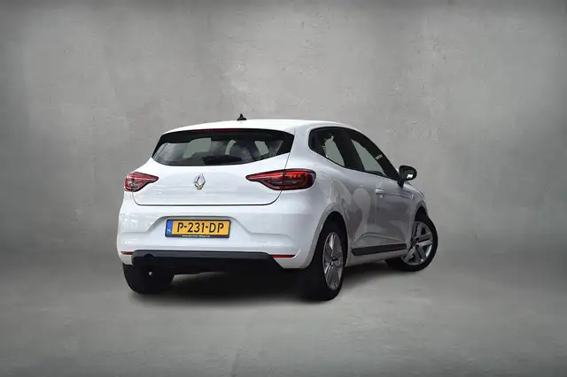 Renault Clio view 3