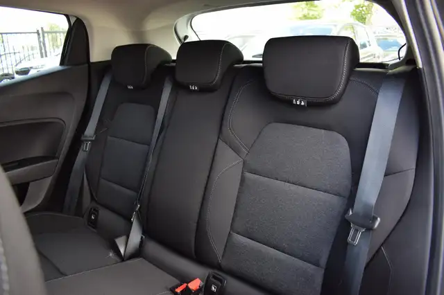 Renault Clio view 6