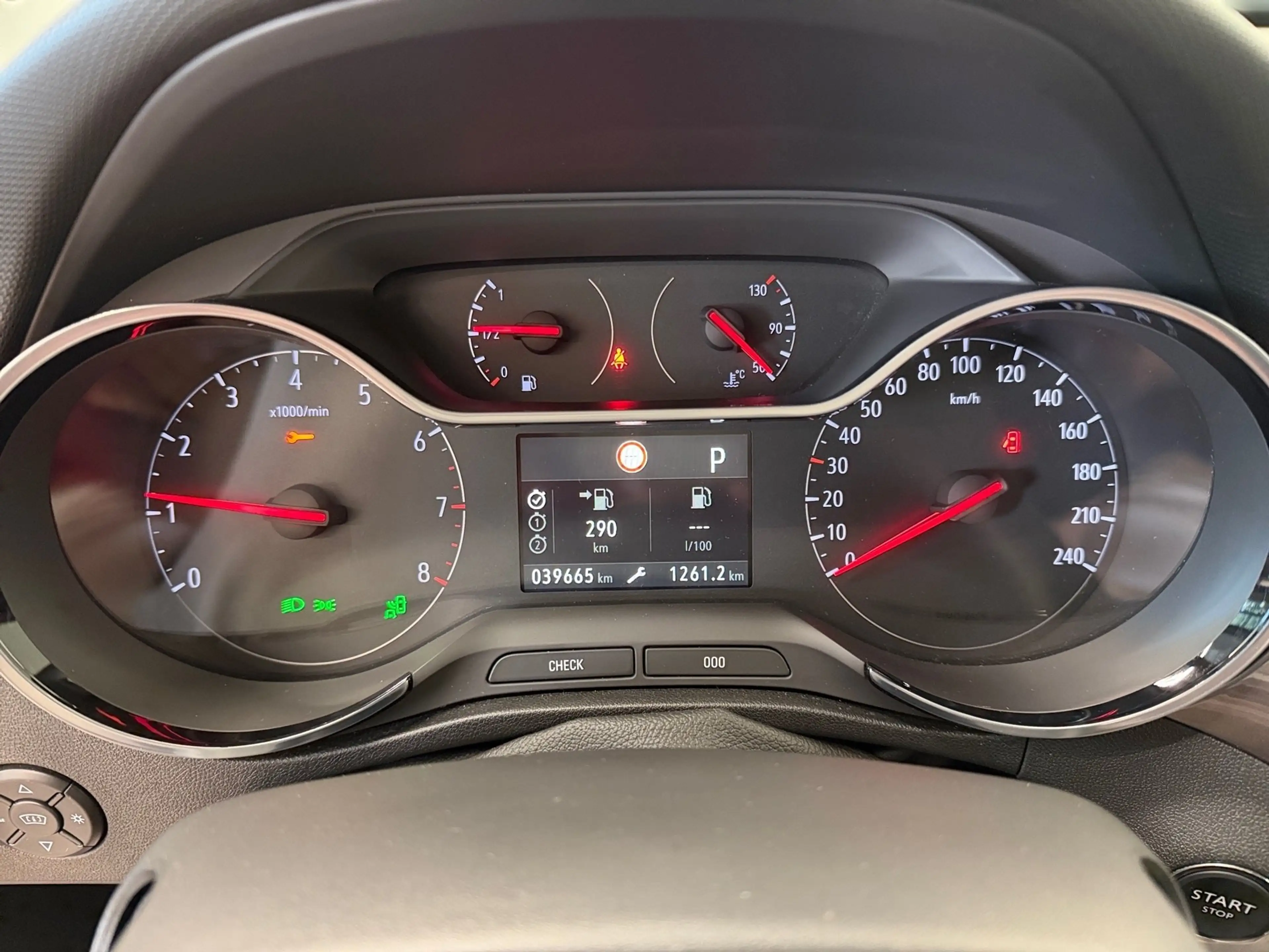 Opel Crossland X 1,2 Turbo Direct Injection Ultimate St — photo 4