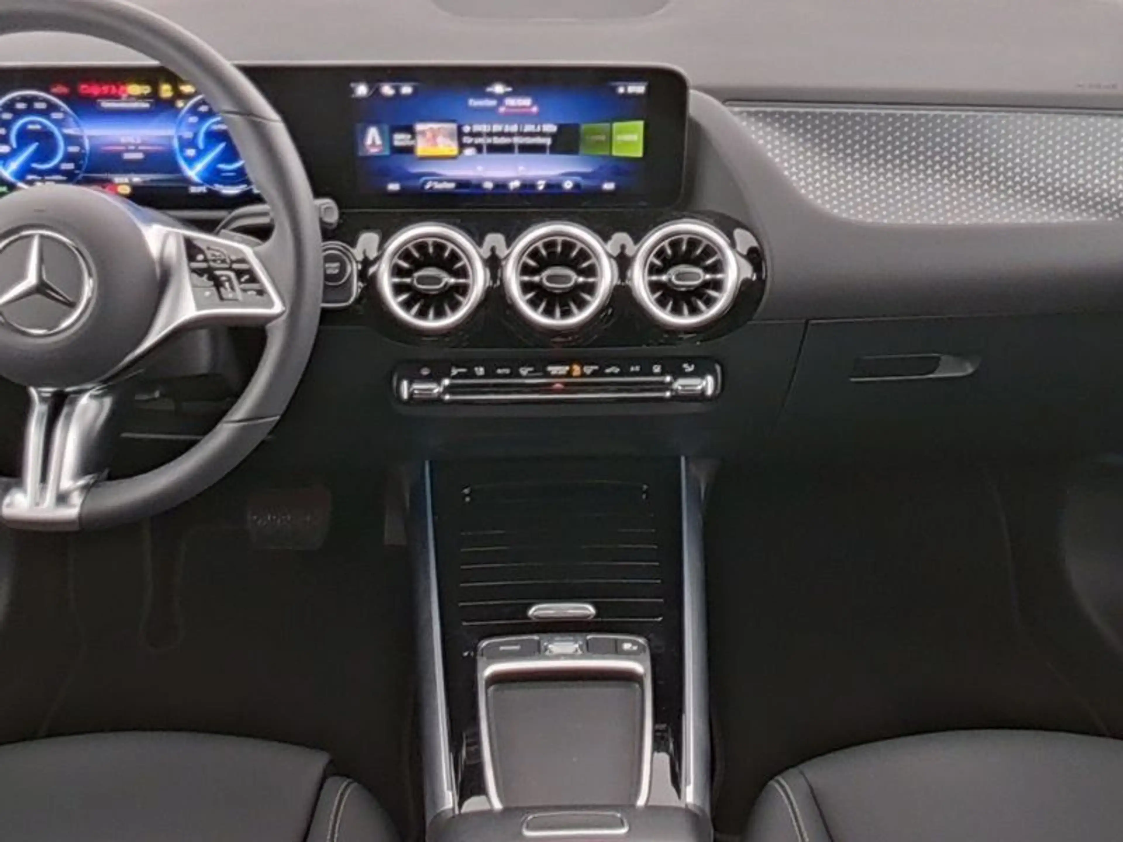Mercedes-Benz EQA 250+ Progressive Adv.*Pano*Distronic*Totwink — photo 4
