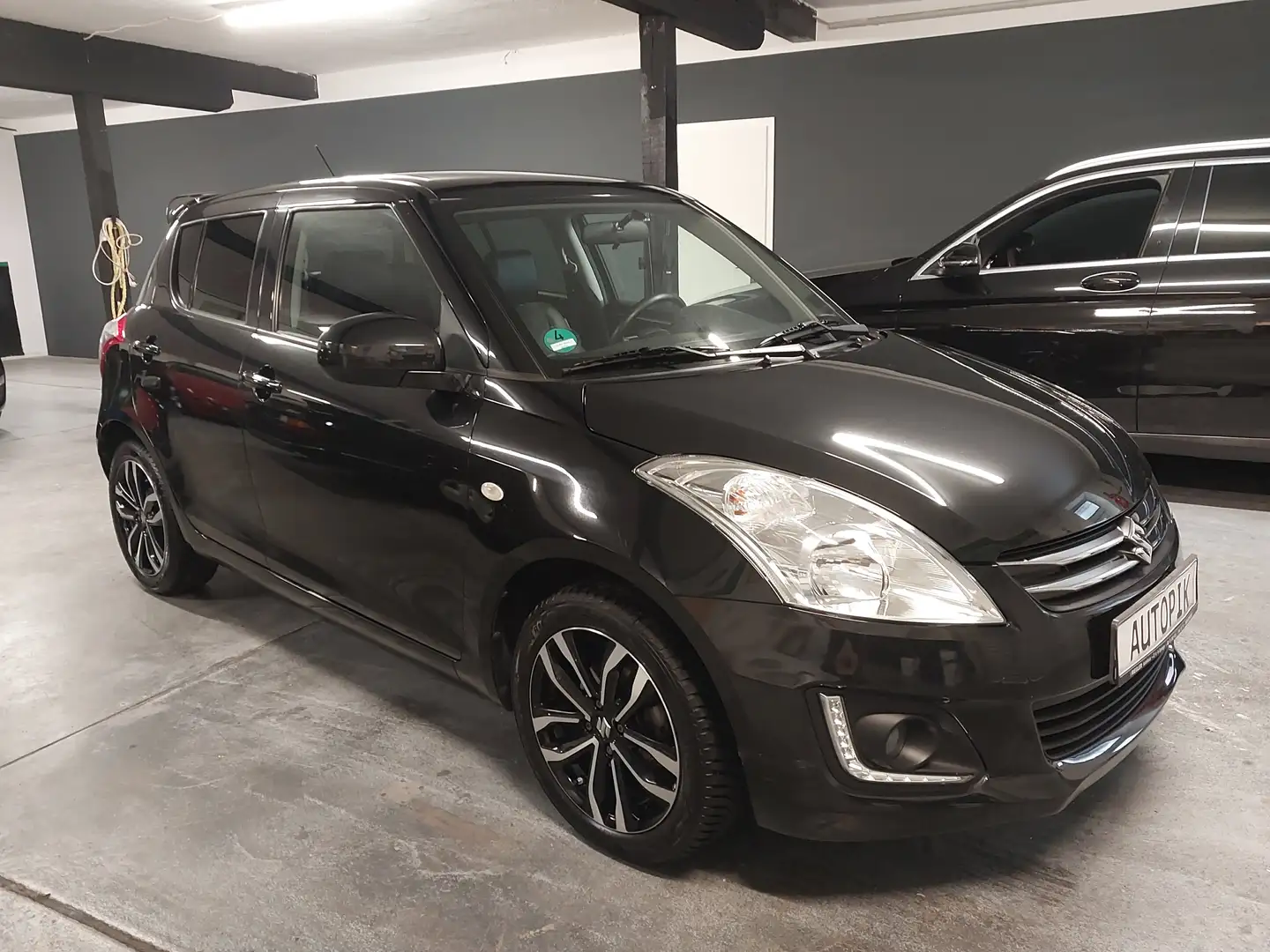 Suzuki Swift Club *TÜV(NEU)*KLIMA*EURO-5*GARANTIE* Schwarz - 1