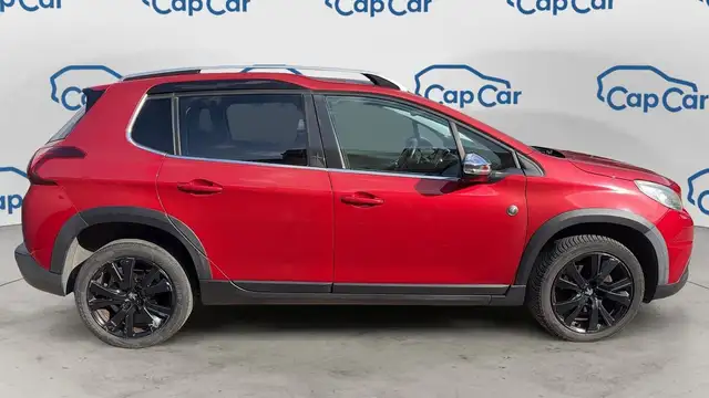Peugeot 2008 view 4