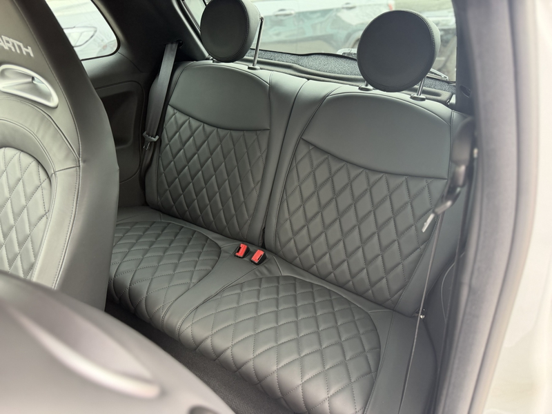 Abarth 595 1.4 T-Jet 16V 595 MY22 160 PS Automatik — photo 11