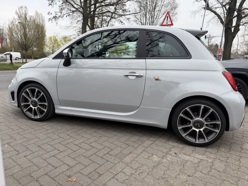 Abarth 595 1.4 T-Jet 16V 595 MY22 160 PS Automatik — photo 2