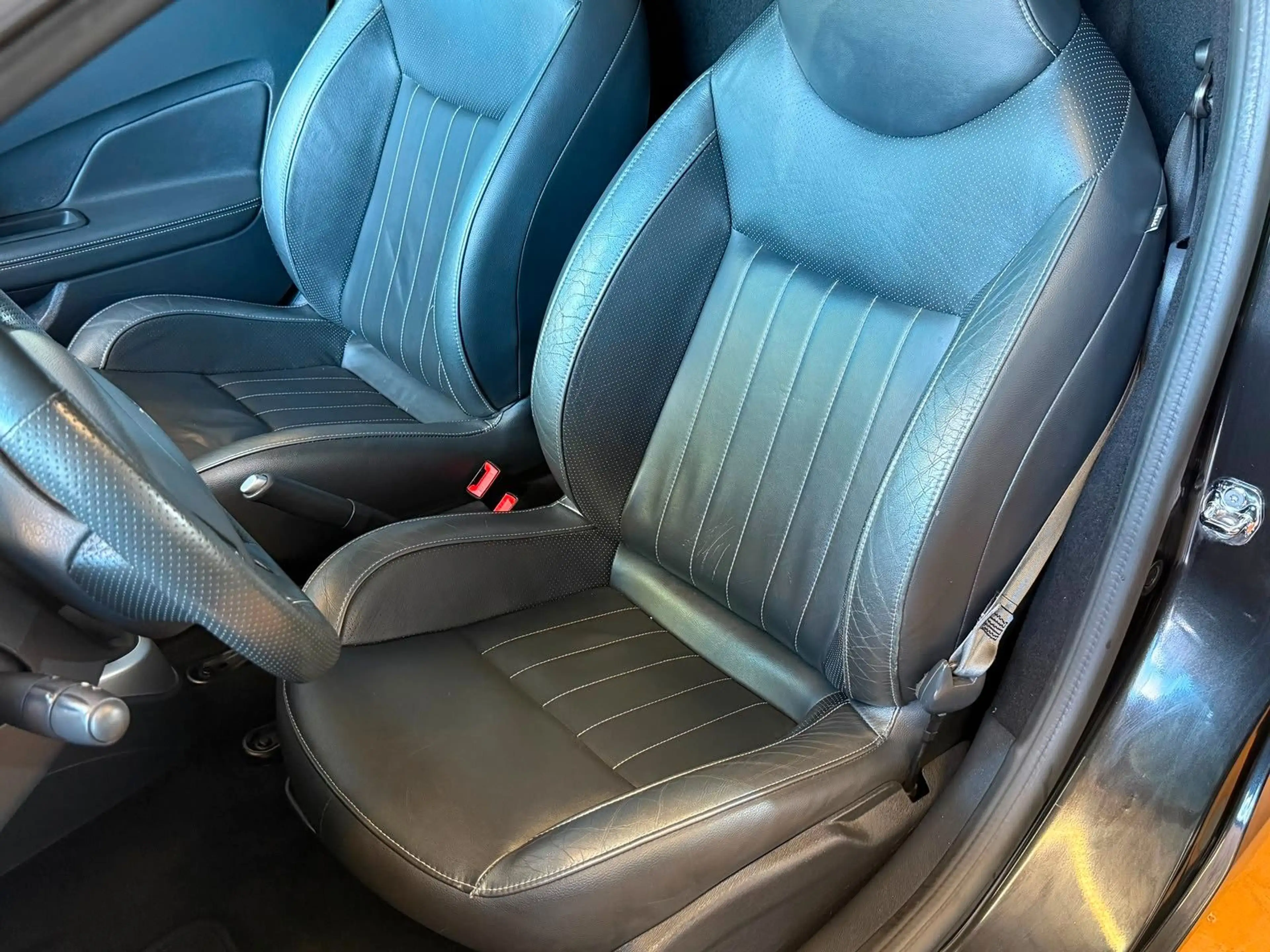 Renault Wind Night & Day Leder / Klima / 8-fach bereift — photo 11