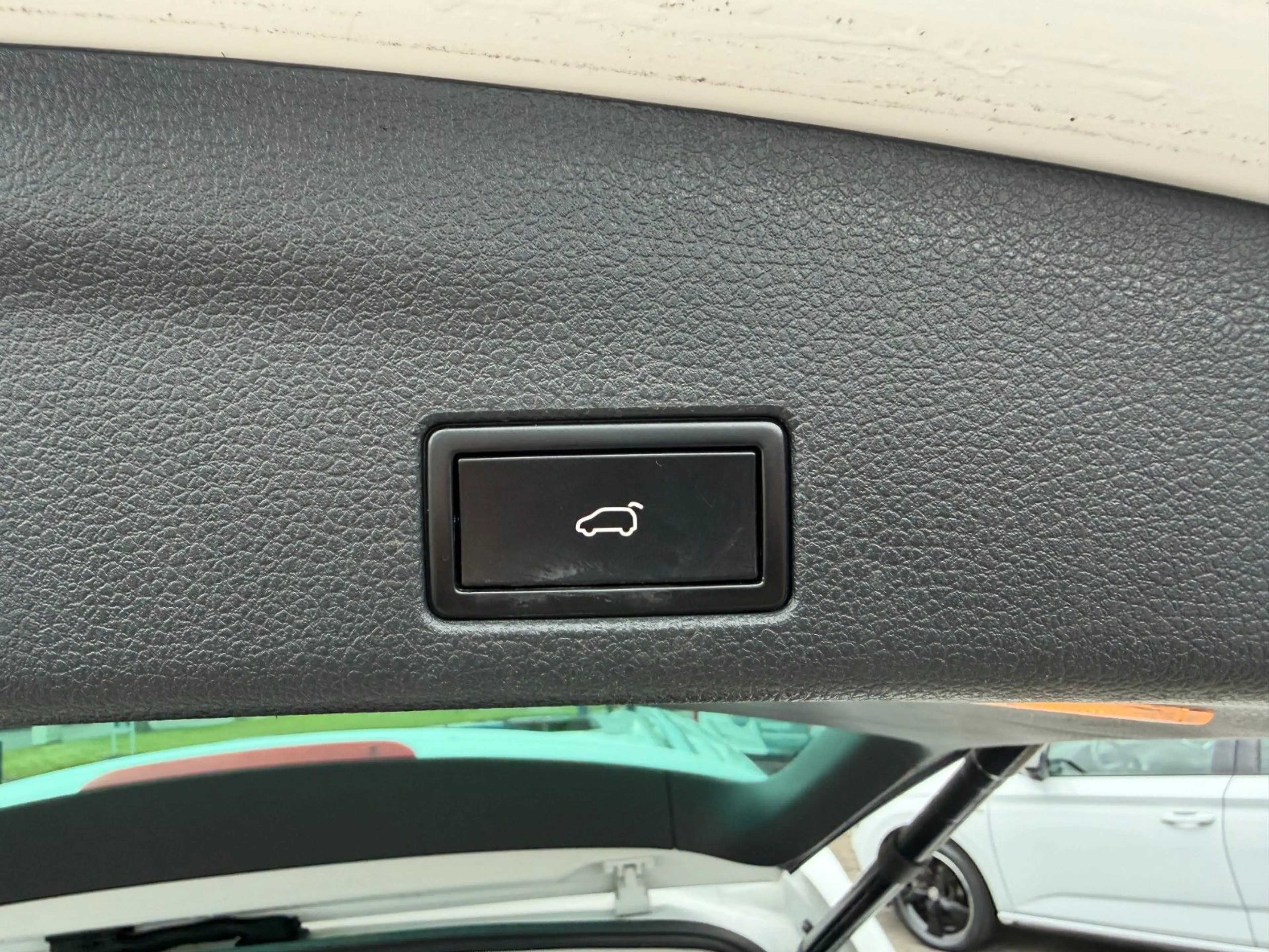 Volkswagen Sharan 2.0 TSI Allstar DSG PANO NAV SHZ ACC AHK — photo 7