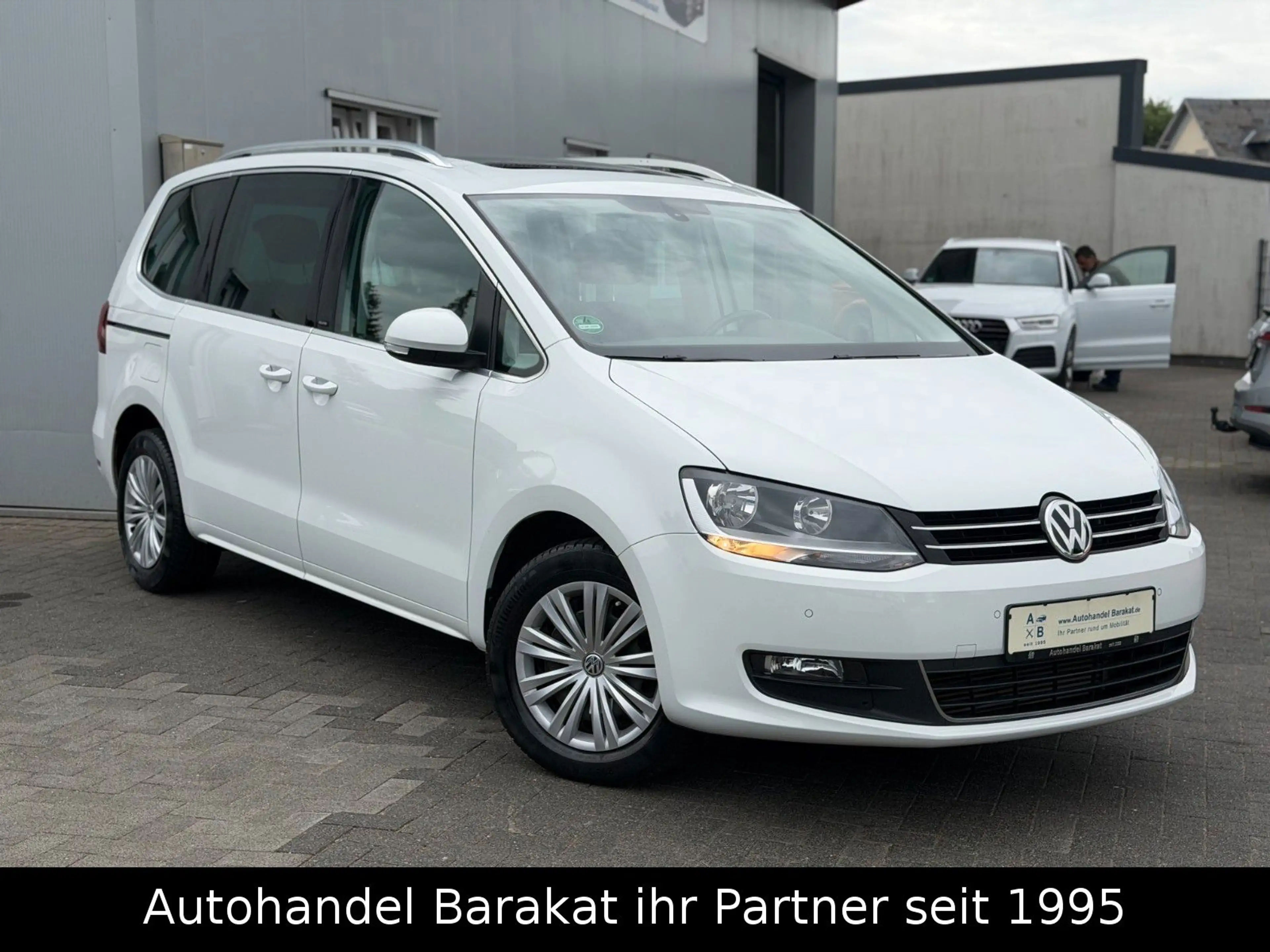 Volkswagen Sharan 2.0 TSI Allstar DSG PANO NAV SHZ ACC AHK