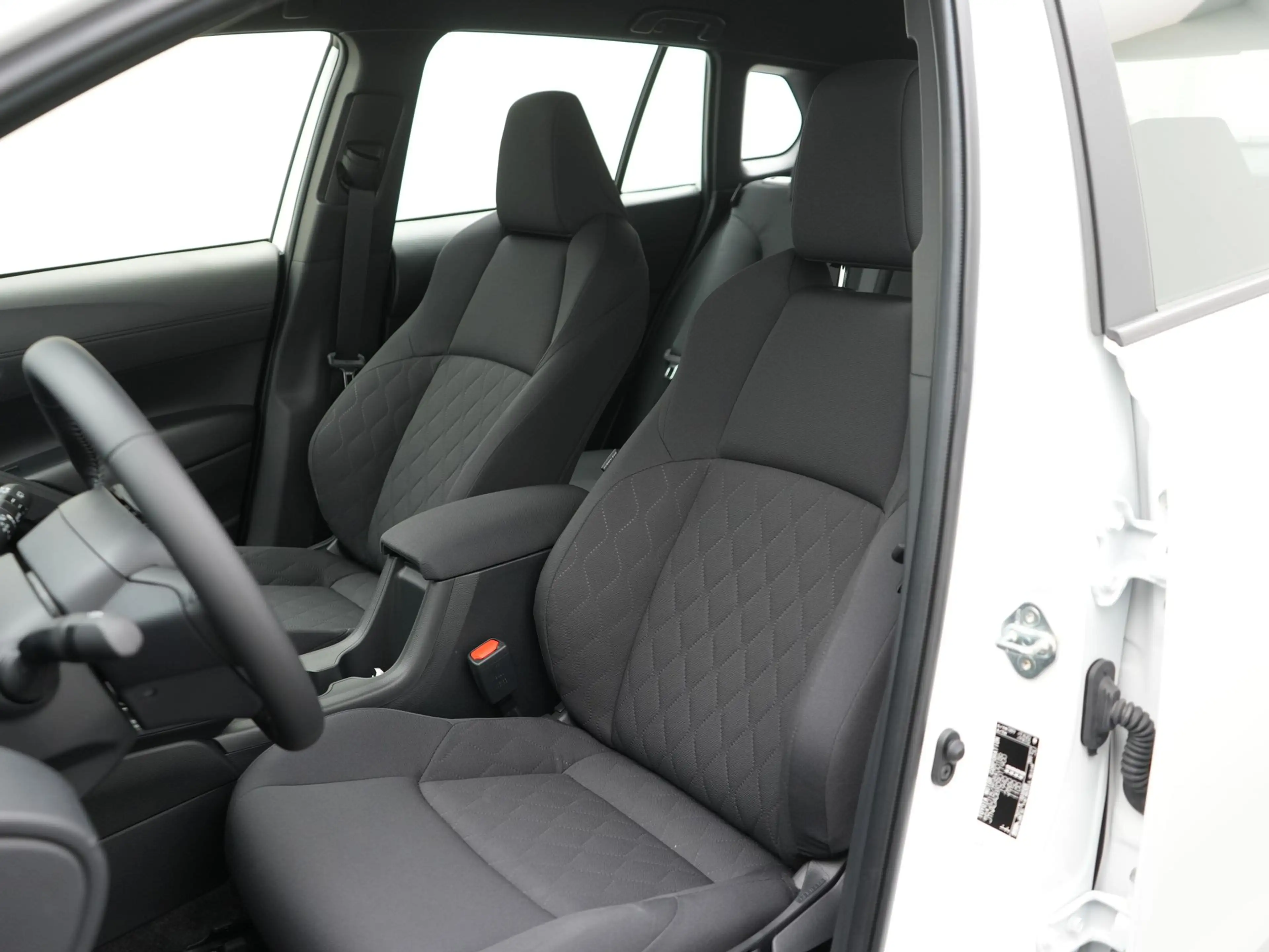Toyota Corolla Cross Hybrid 140 Active ||Premium Pearl white|| NU met € — photo 7