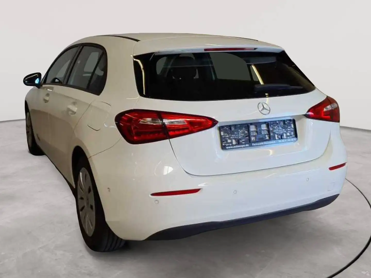 Mercedes-Benz A 180 A 180 d 7G-DCT Navi Weiß - 2