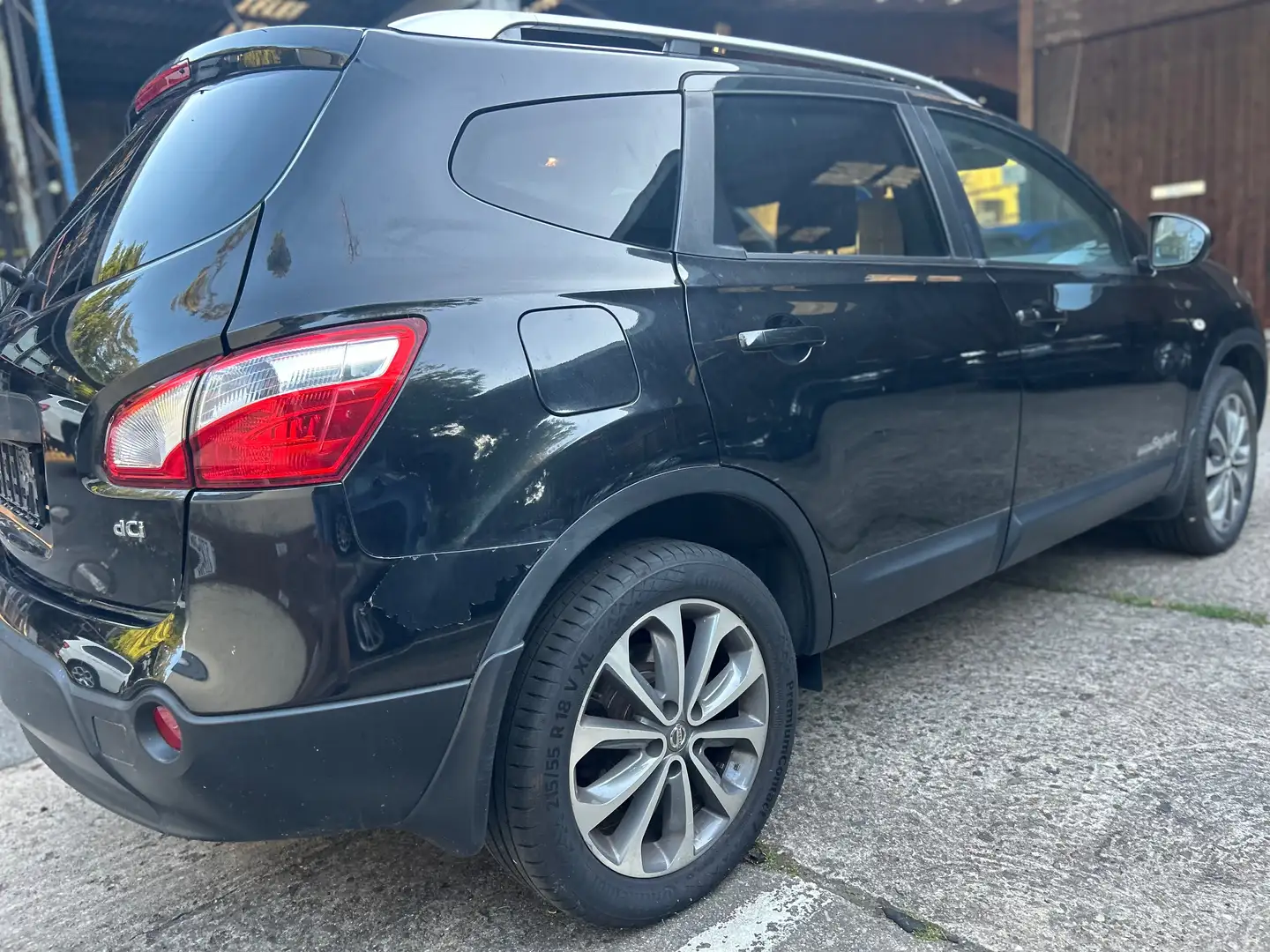 Nissan Qashqai+2 1.6 dCi 4x4 Panorama Noir - 2