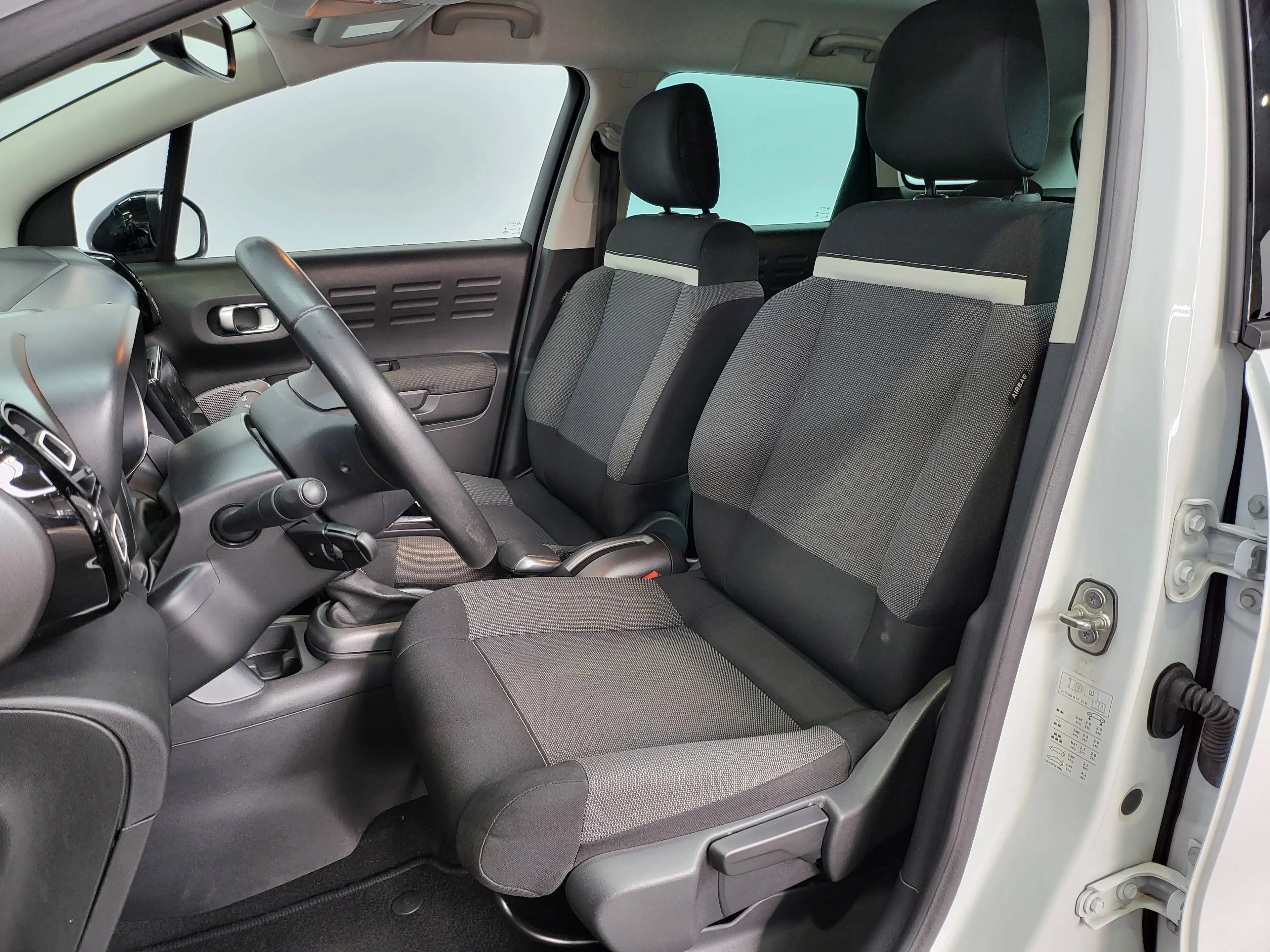 Citroen C3 Aircross 1.2 PureTech Shine | 2019 | Automaat | 96kW | Navi | Airco | CarPlay | Lane Assist | TopDeal! — photo 12