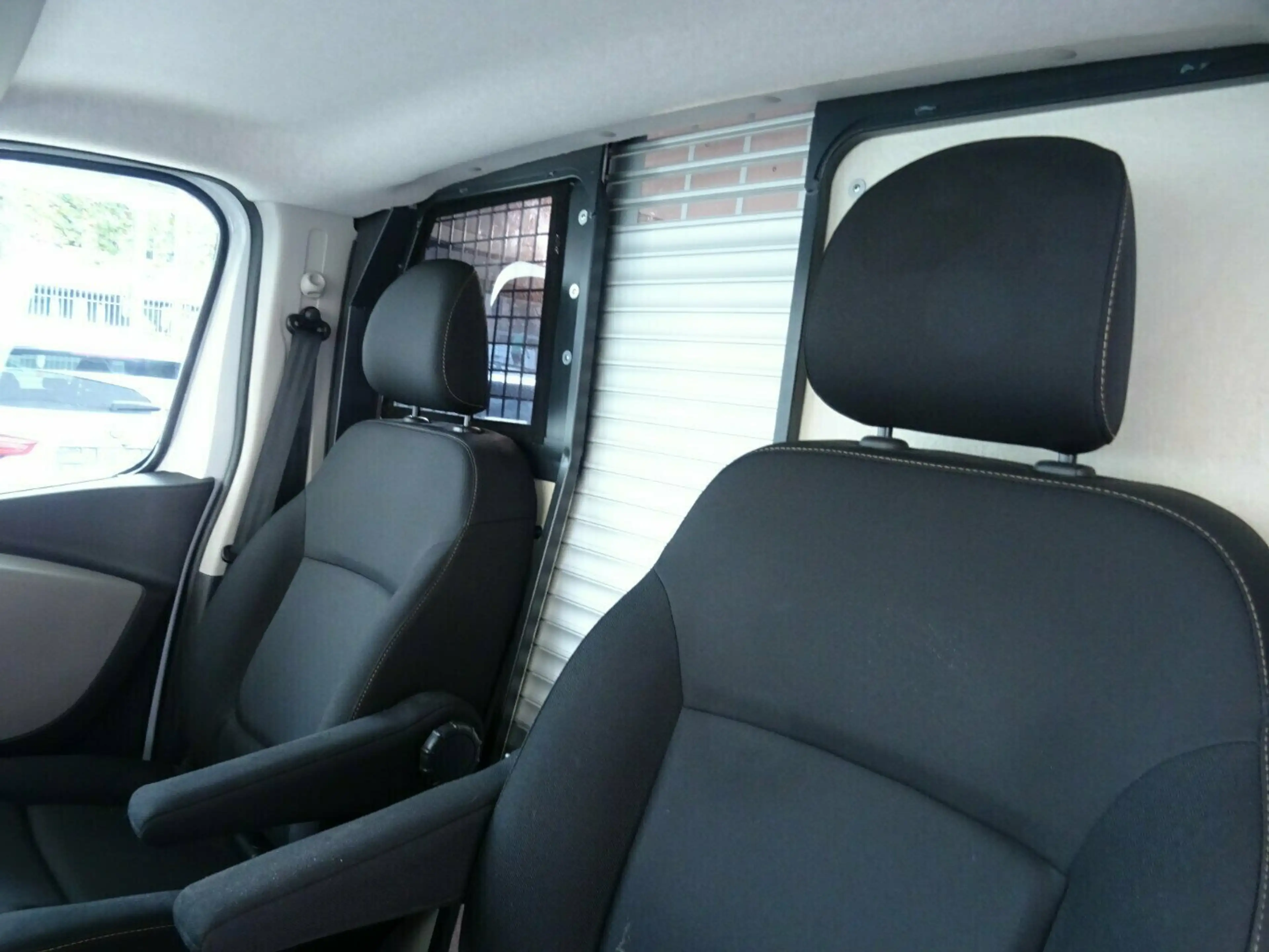 Renault Trafic 1,6 dCi 125 Energy L2H2 Hochdach Kasten,Komfort — photo 6