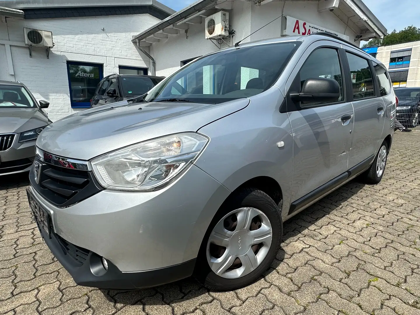 Dacia Lodgy 1.5 DCi KLIMA+EL.FENSTER.+TEMPOMAT+TÜV:10/25 Srebrny - 1
