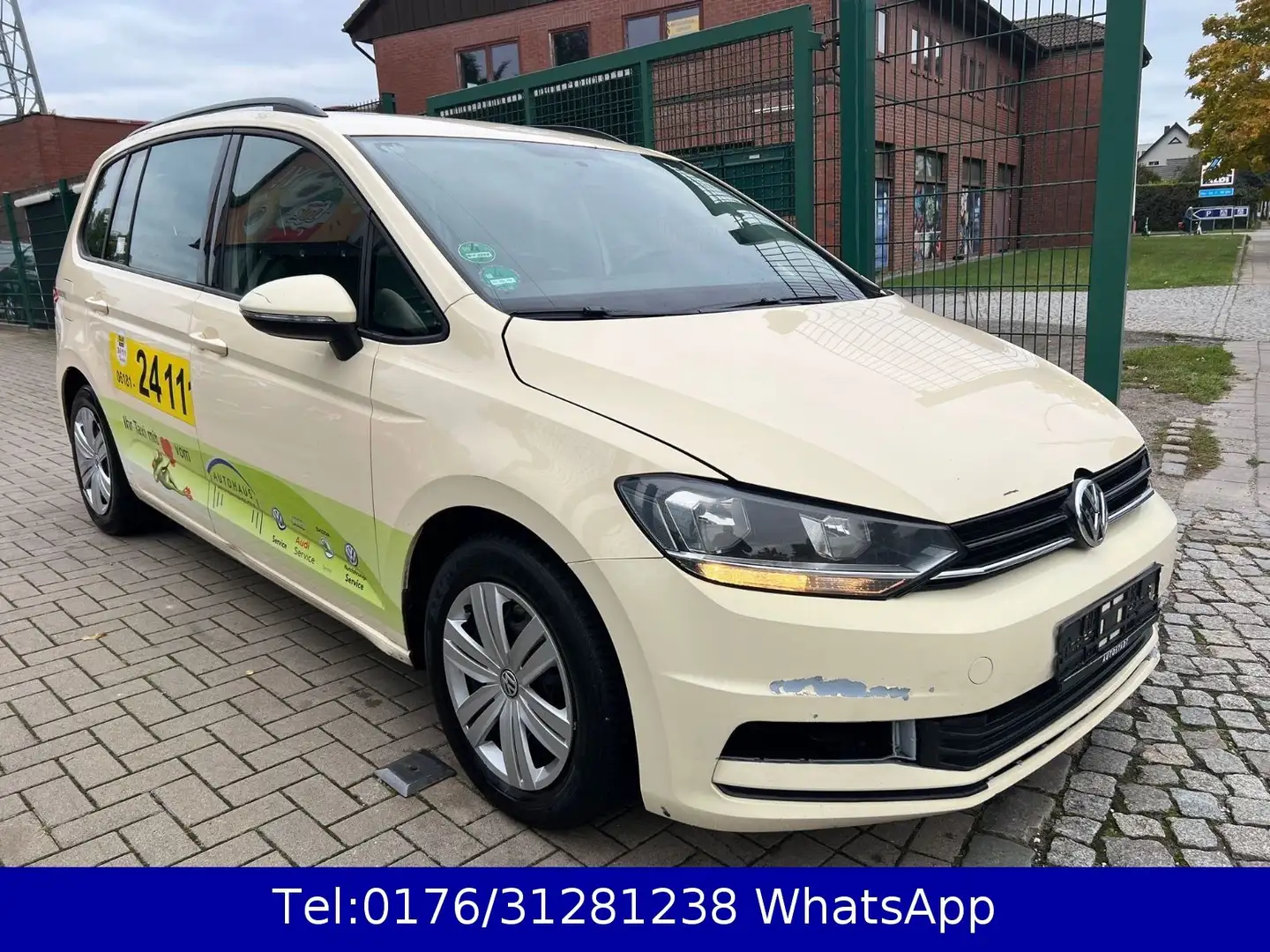 Volkswagen Touran 1.6 TDI DSG Comfortline !! EX Taxi !! Beige - 1