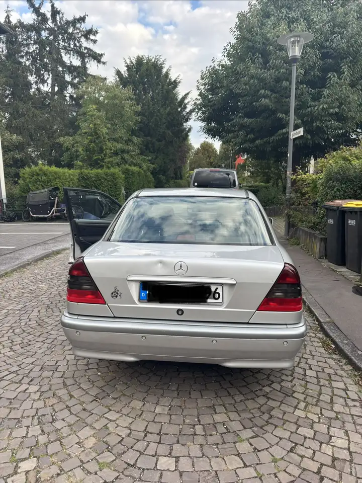 Mercedes-Benz C 240 T Elegance, foto 4