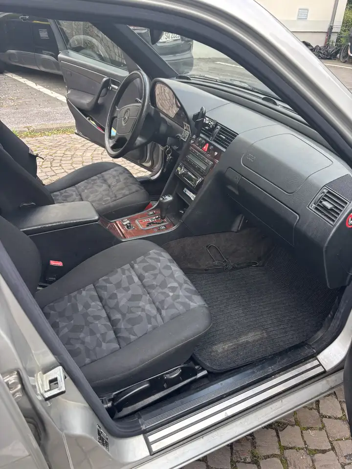 Mercedes-Benz C 240 T Elegance, foto 5