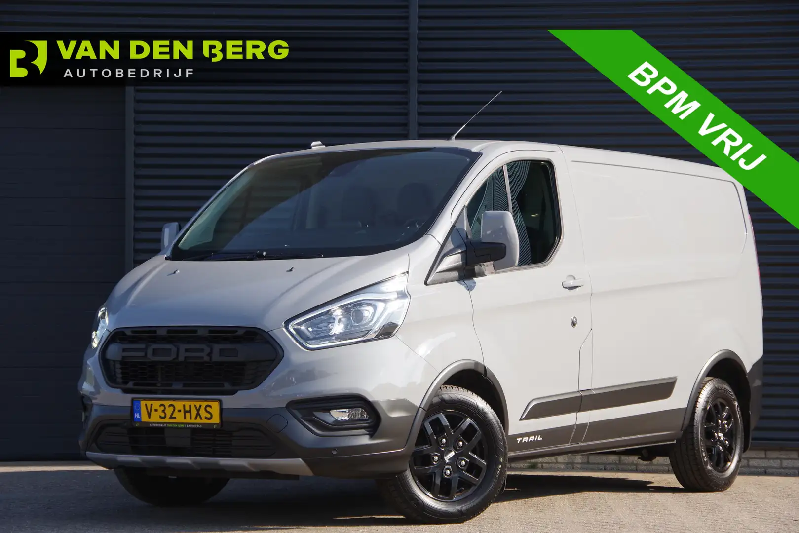 Ford Transit Custom 300 2.0 TDCI Trail 130PK, NARDO GREY, TREKHAAK, LE Grijs - 1