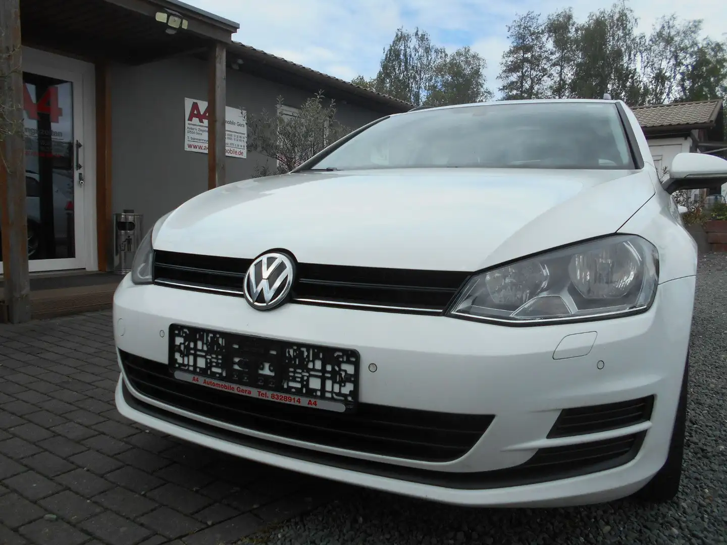 Volkswagen Golf VII Variant Comfortline Klimaaut.Sitzh.Navi Blanc - 1